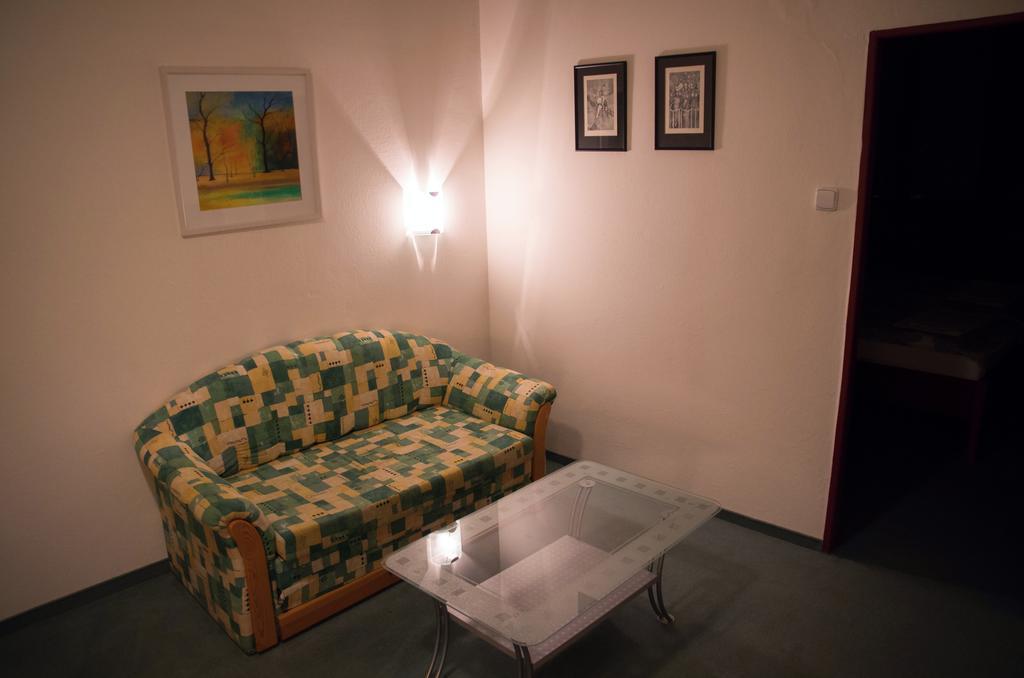 Hotel Bothe Považská Bystrica Δωμάτιο φωτογραφία